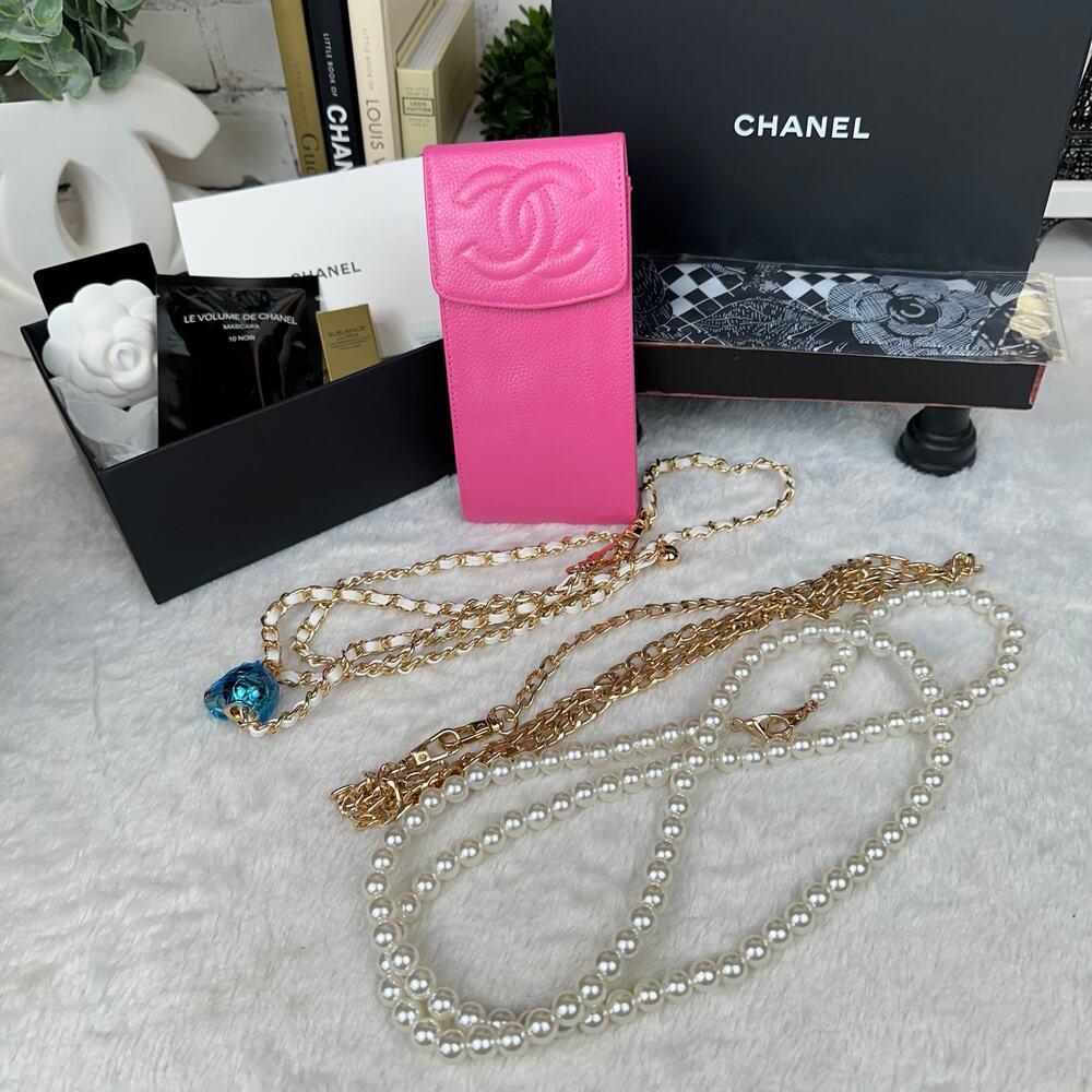 Chanel pink leather phone case pouch crossbody bag with chains CUTE - Picture 8 of 12